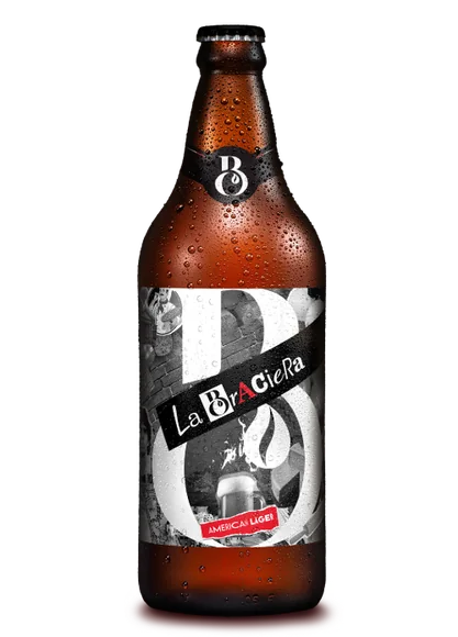 Garrafa de cerveja artesanal com rótulo personalizado da pizzaria La Braciera